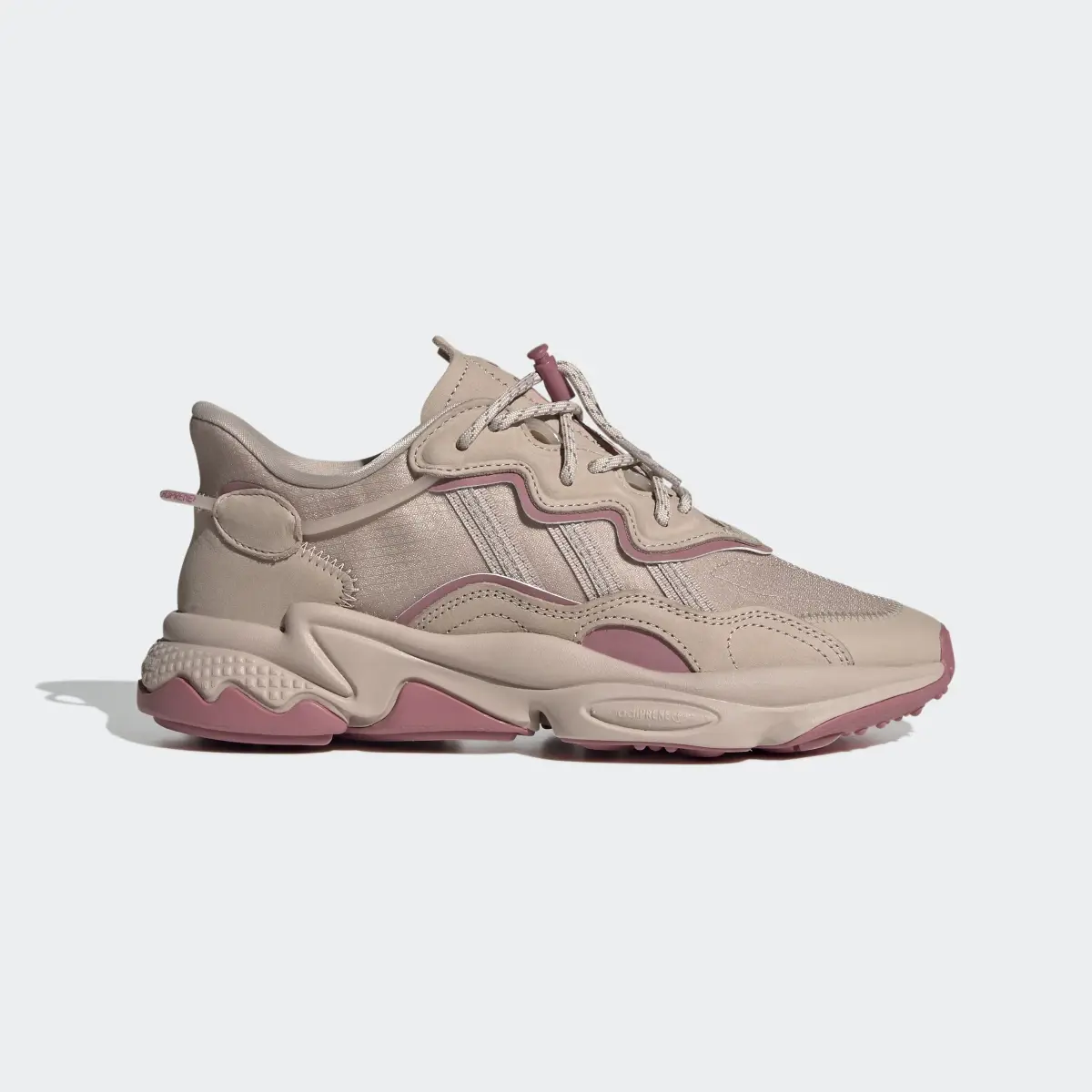 Adidas OZWEEGO Shoes. 2 Adidas OZWEEGO Shoes. 2