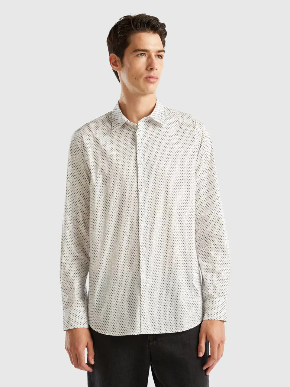 Benetton patterned slim fit shirt. 1