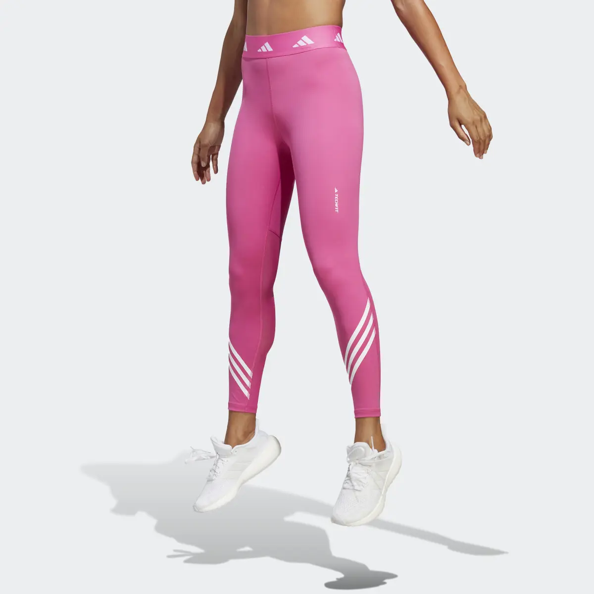 Adidas Techfit 3-Stripes Leggings. 1