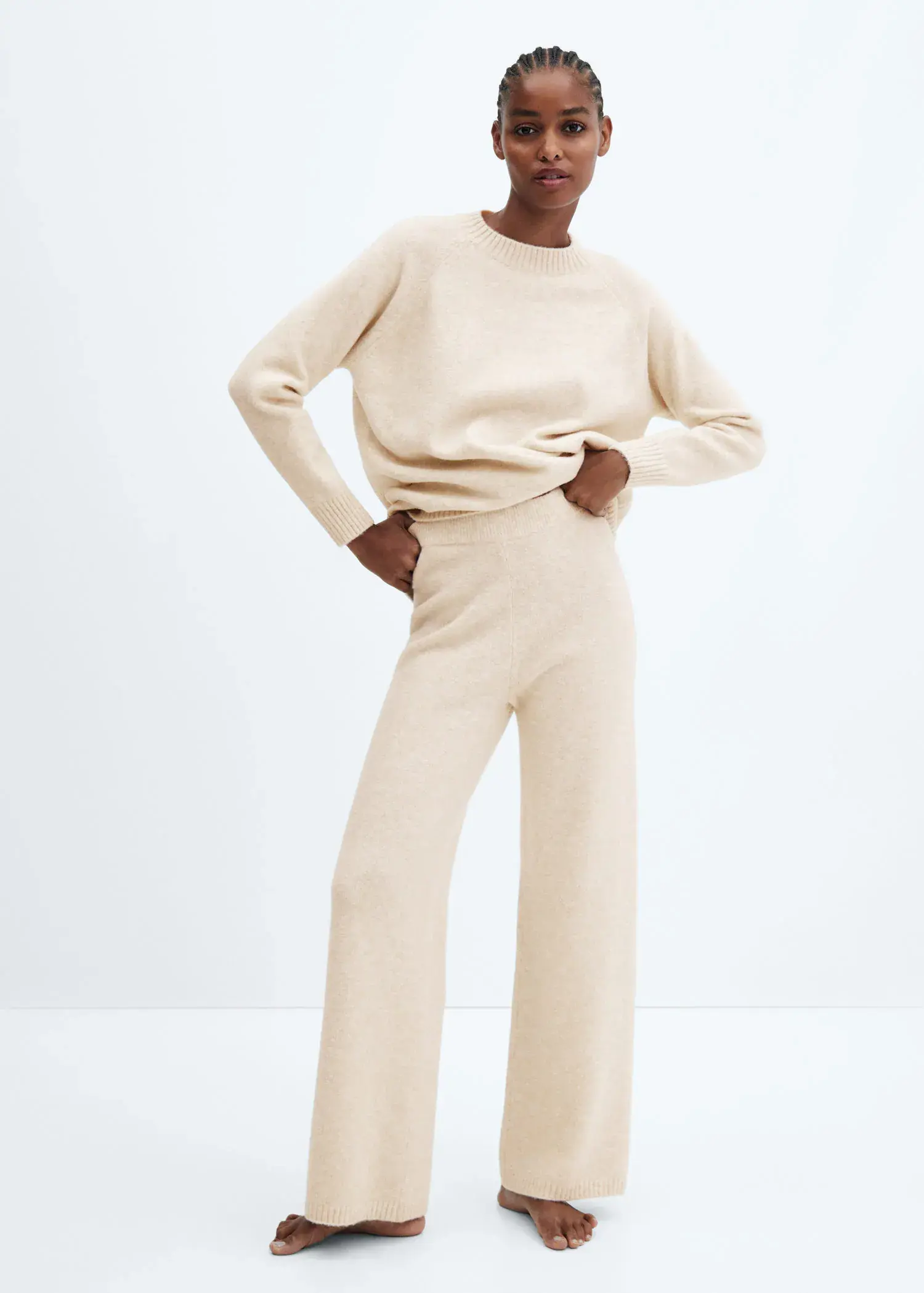 Mango Straight knitted trousers. 1