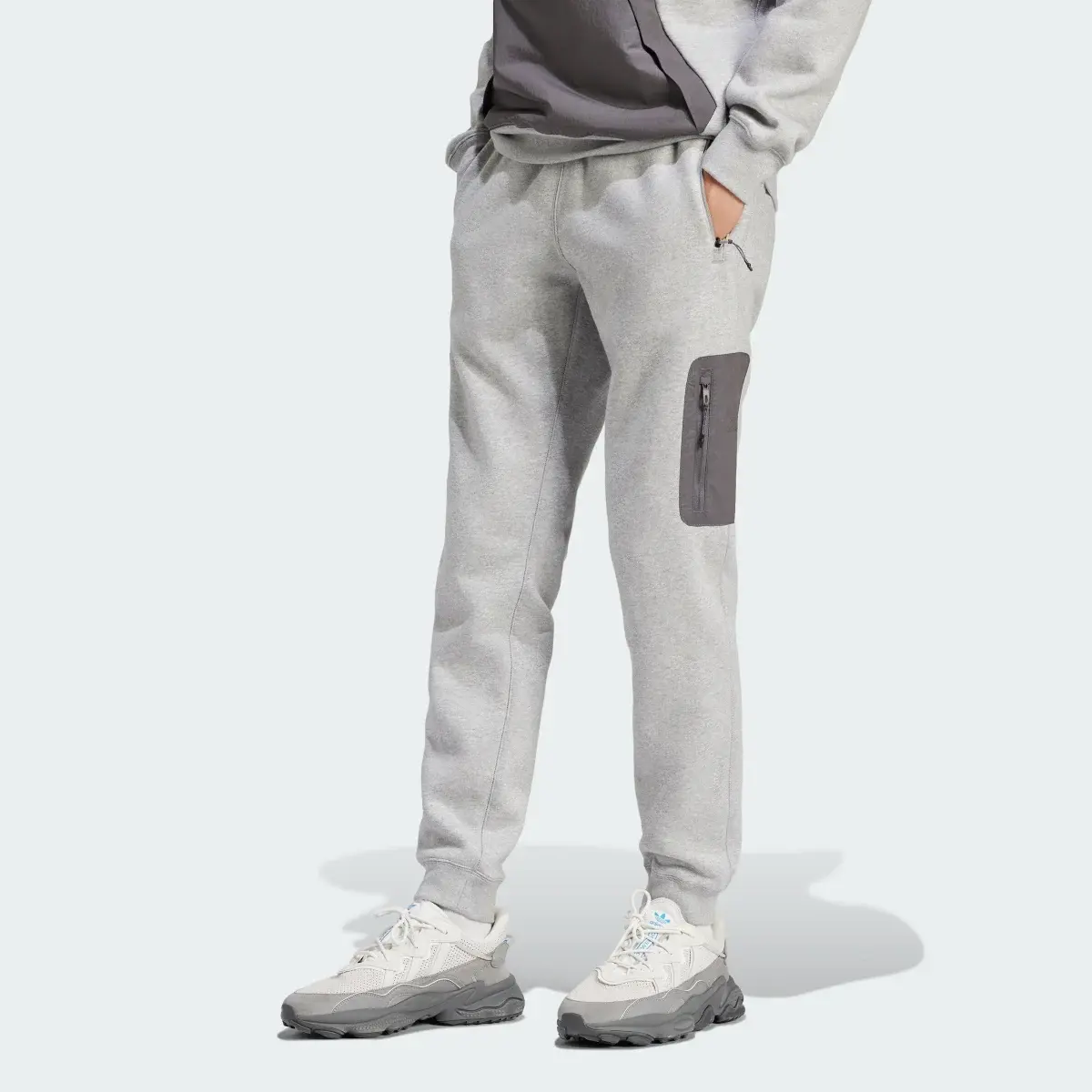 Adidas Pantalon de survêtement. 1