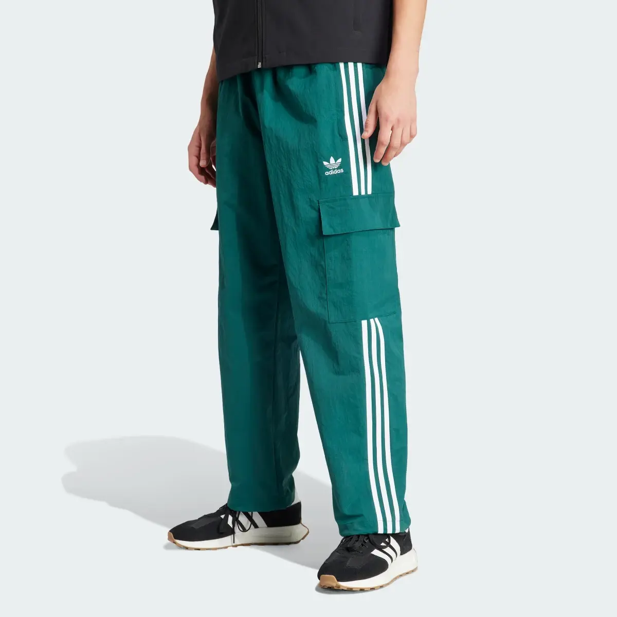 Adidas Adicolor Classics 3-Stripes Cargo Pants. 1