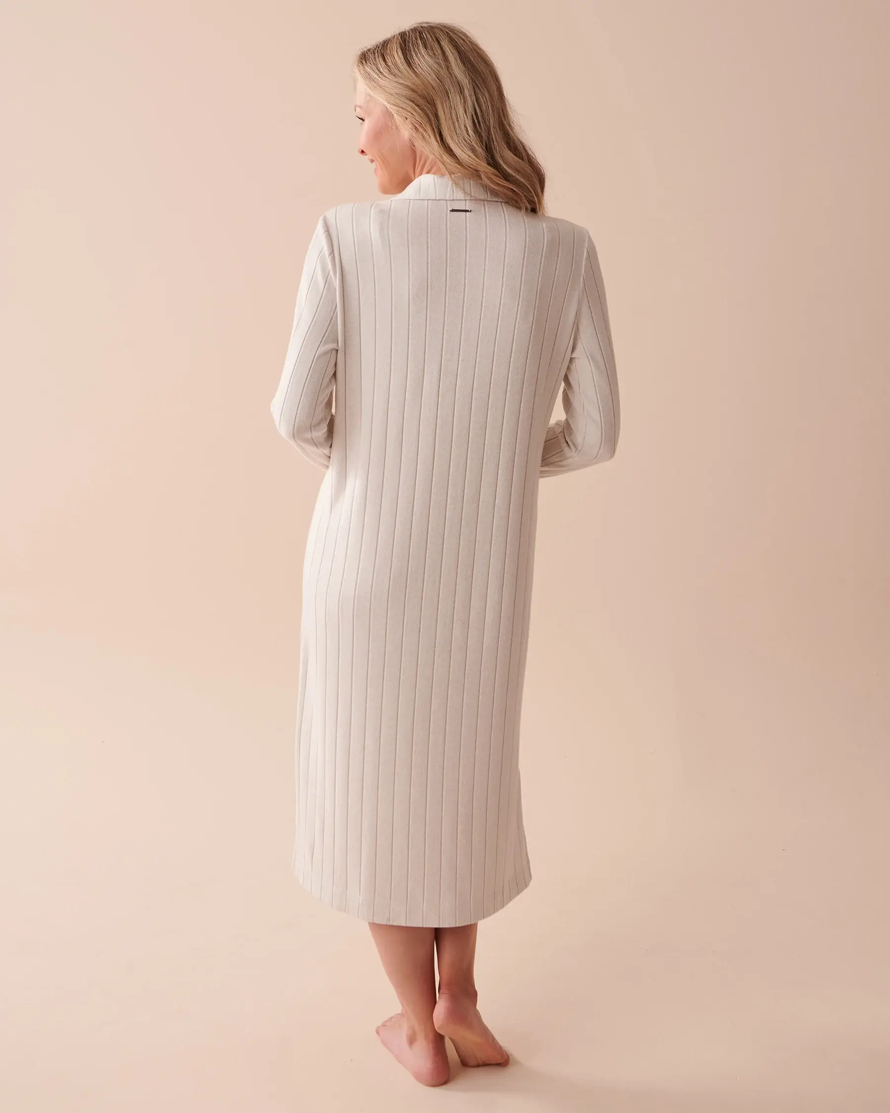 La Vie en Rose Ribbed Long Sleeve Dress. 2