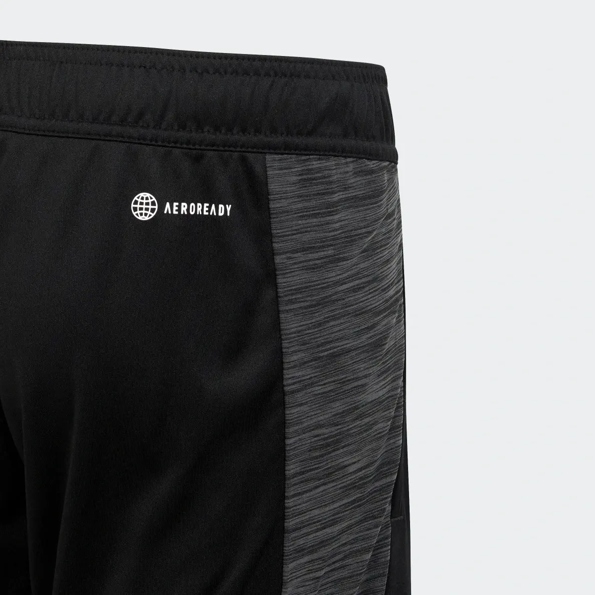 Adidas AEROREADY Heather Shorts. 3