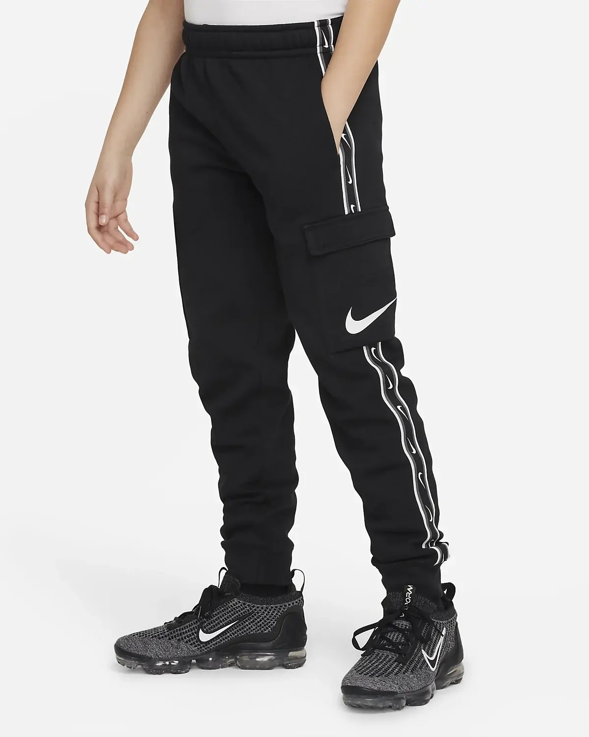 Nike Sportswear Repeat. 1