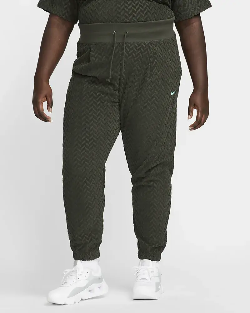 Nike Sportswear Everyday Modern. 1