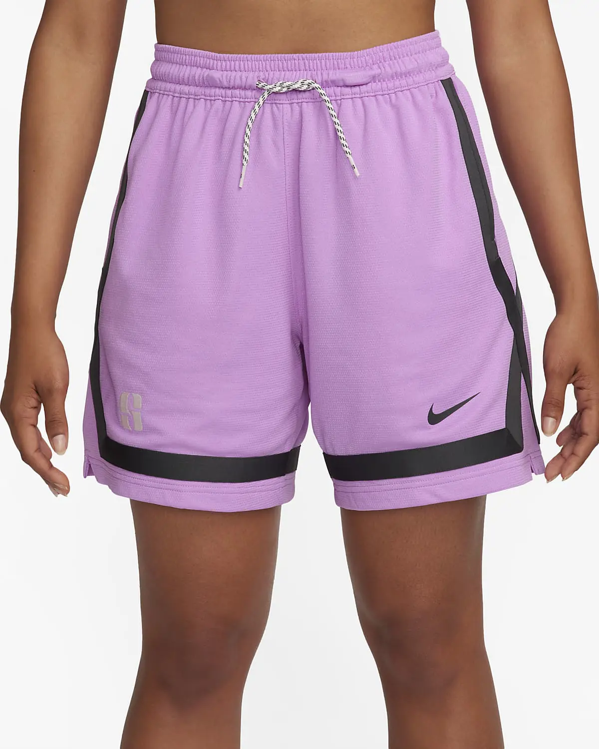 Nike Sabrina. 1