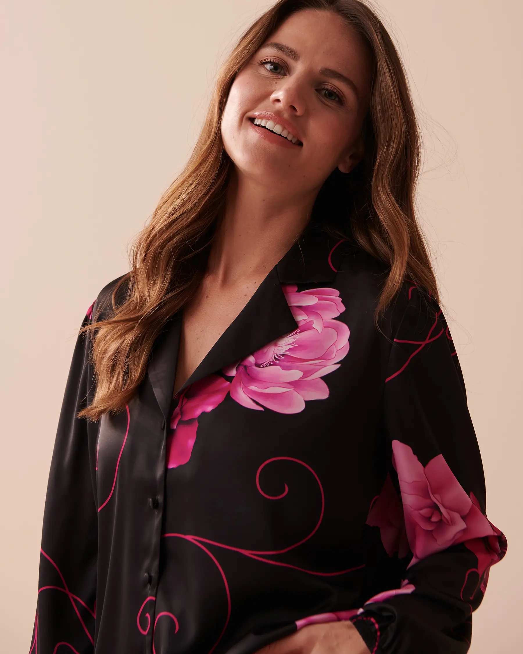 La Vie en Rose Satin Long Sleeve Button-down Shirt. 3