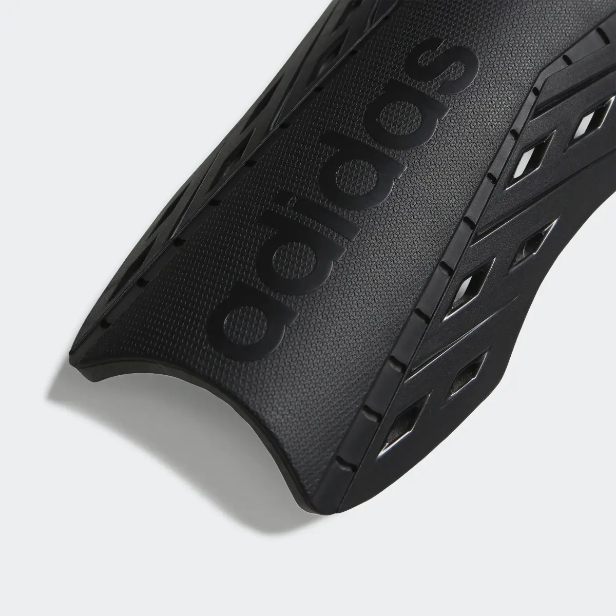 Adidas Tiro Club Shin Guards. 3