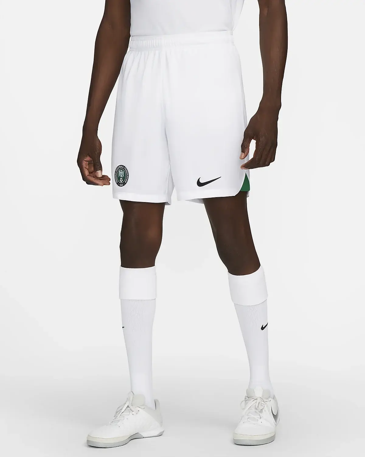 Nike Primera y segunda equipación Stadium Nigeria 2022/23. 1