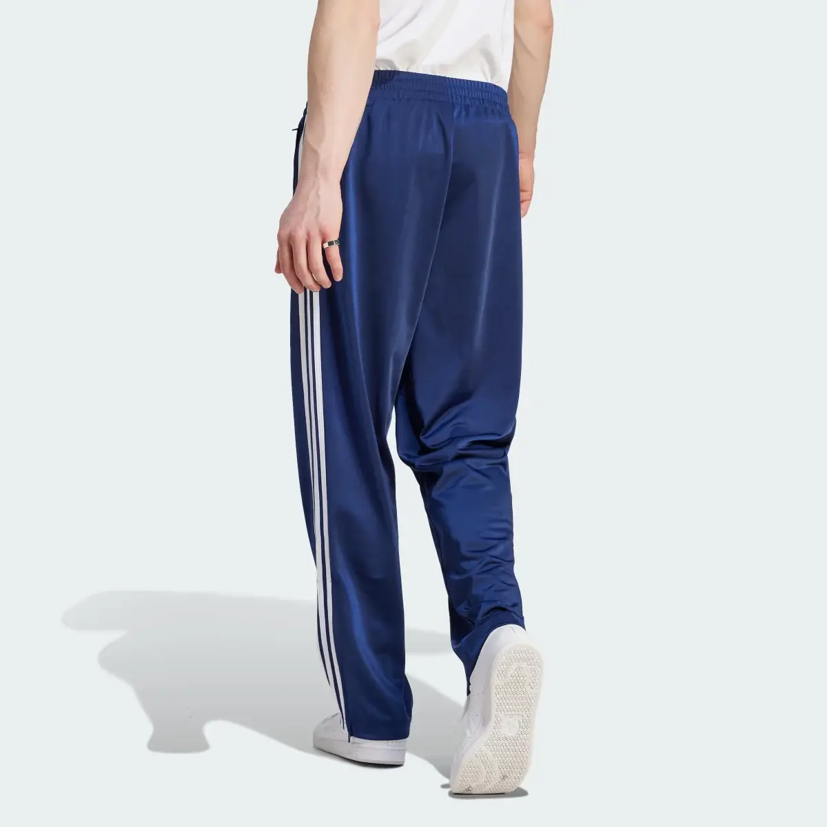 Adidas Track pants adicolor Classics Firebird. 2