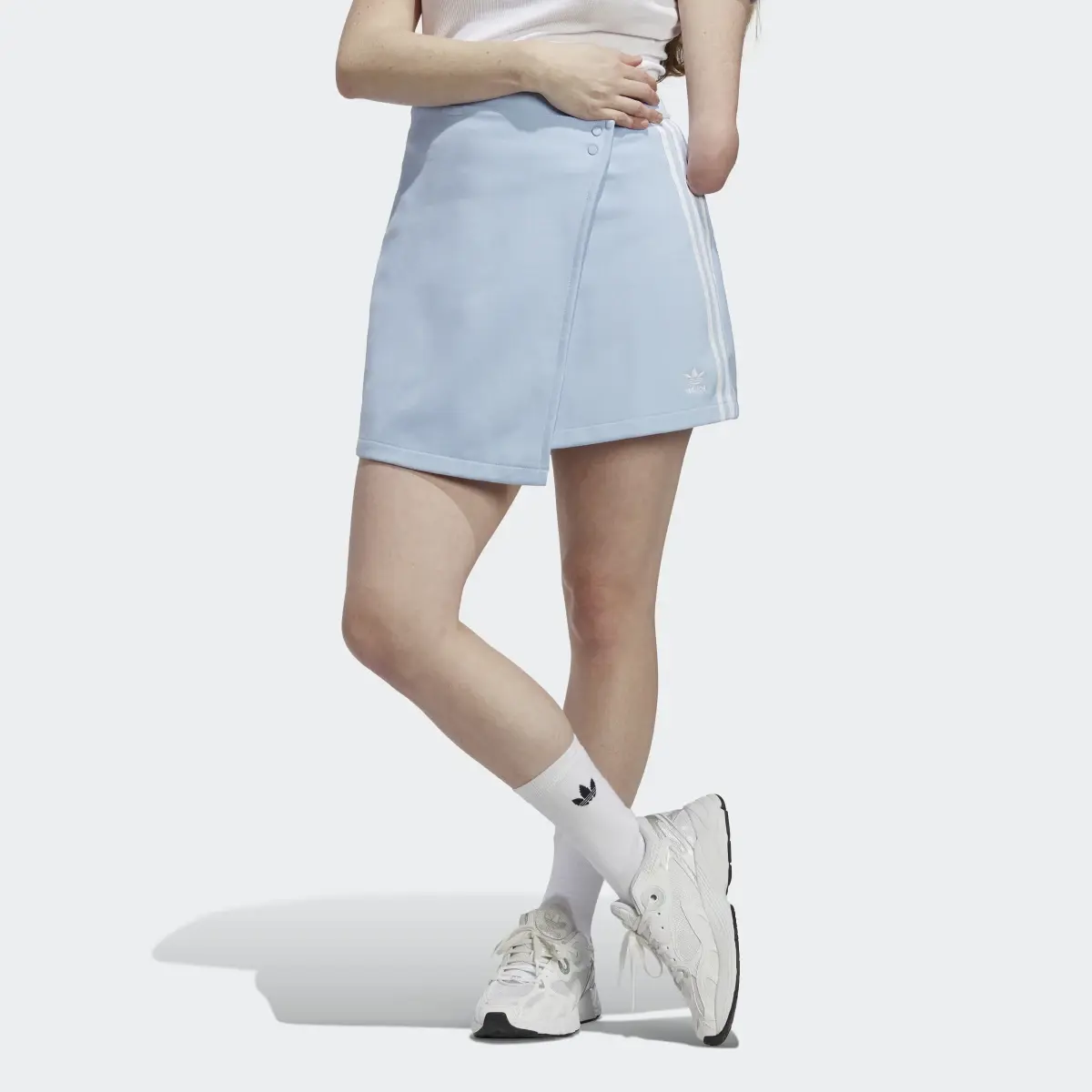 Adidas adicolor Classics 3-Streifen Short Wrapping Rock. 1