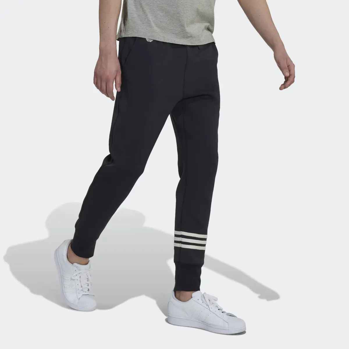 Adidas Adicolor Neuclassics SweatTracksuit Bottoms. 3