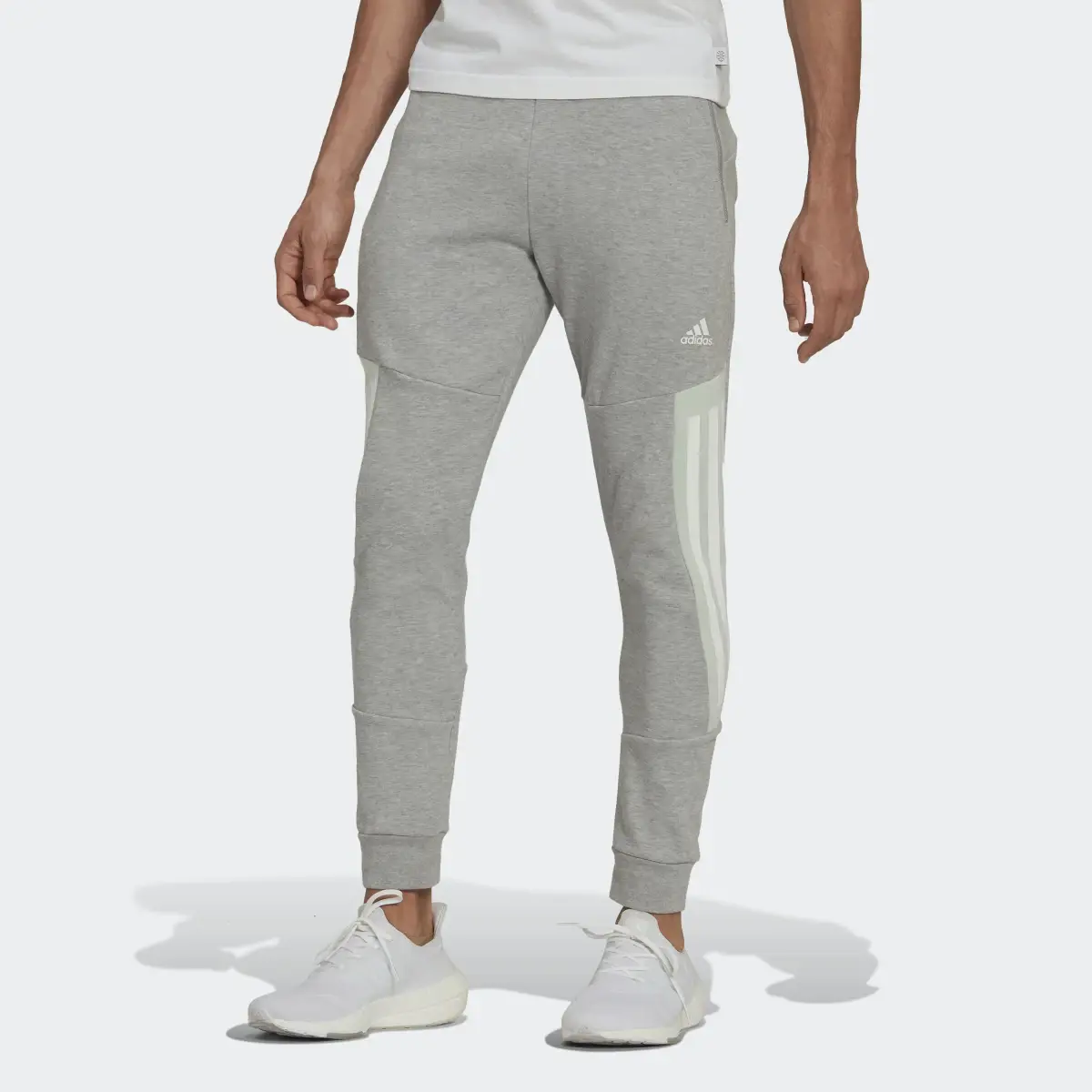 Adidas Future Icons 3-Stripes Pants. 1