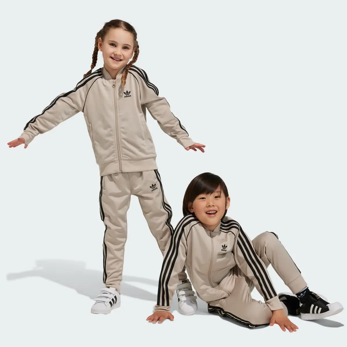 Adidas Adicolor SST Track Suit. 1