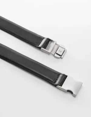 Metal fastening leather belt
