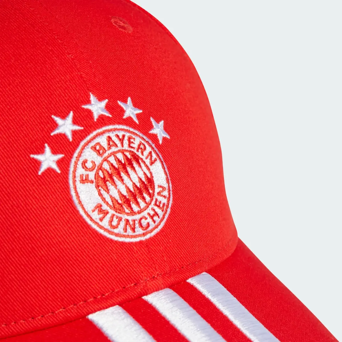 Adidas FC Bayern Beyzbol Şapkası. 3