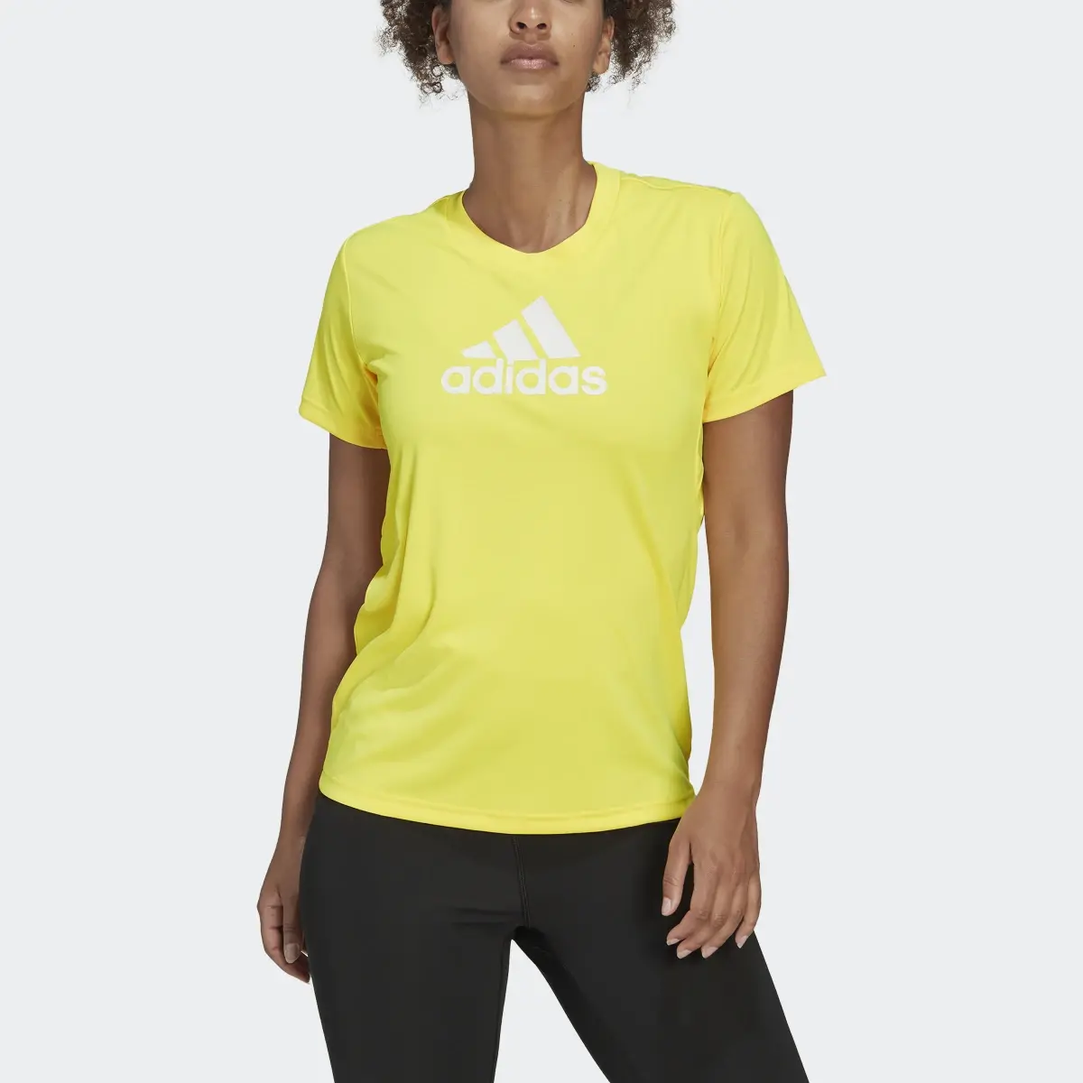 Adidas Playera Primeblue Designed 2 Move Logo Sport. 1