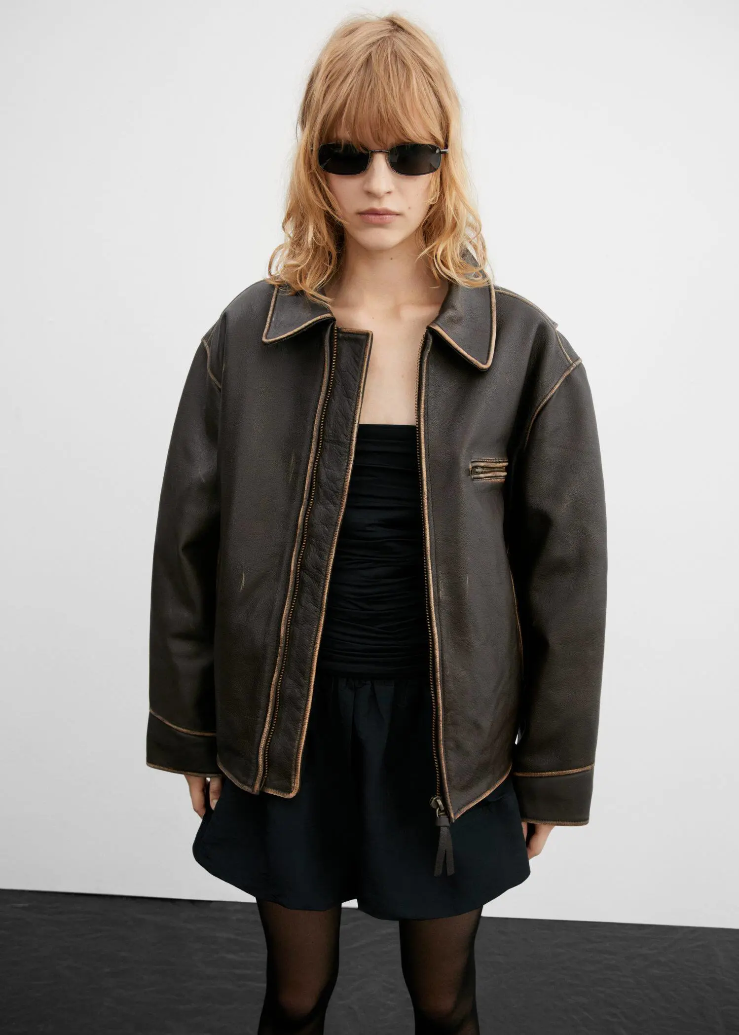 Mango Oversized worn-effect leather jacket. 2