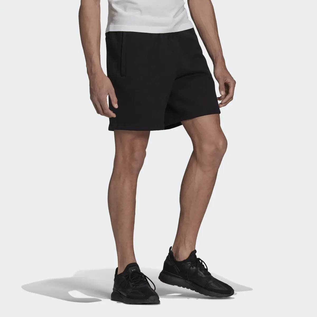 Adidas Adicolor Trefoil Shorts. 3