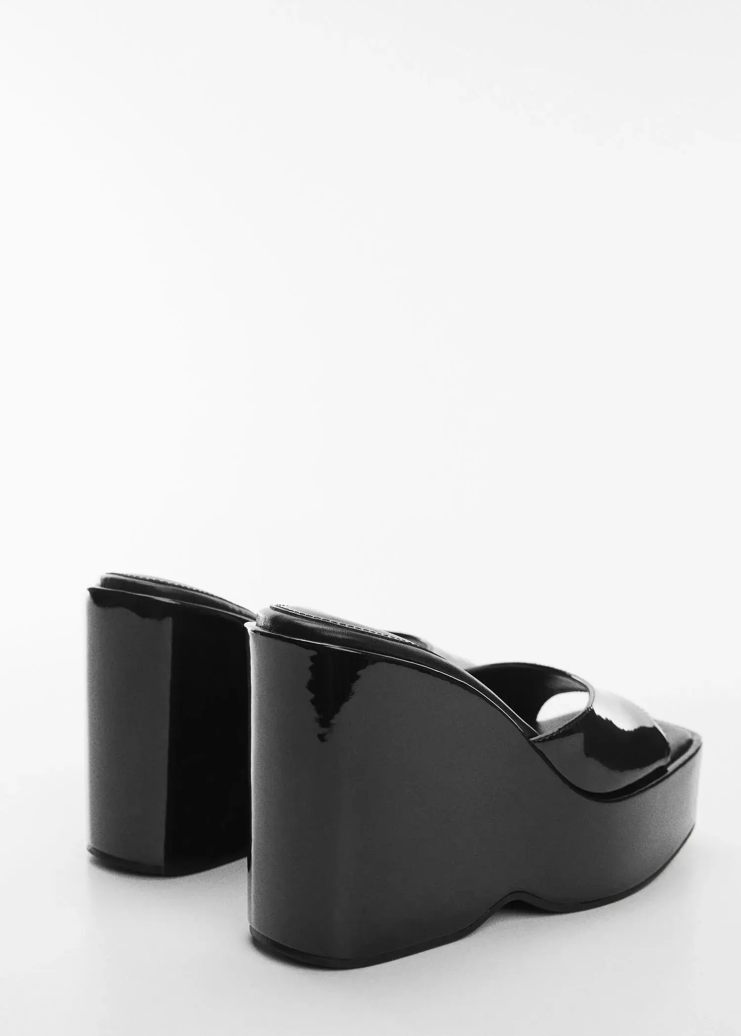 Mango Patent leather-effect platform sandals. a pair of black shoes on a white background 