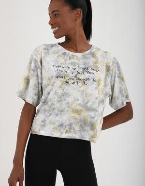 Sarı Yazı Baskılı Karışık Batik Desenli O Yaka Kadın Oversize T-Shirt - 97129