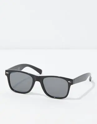 American Eagle O Black Classic Sunglasses. 1
