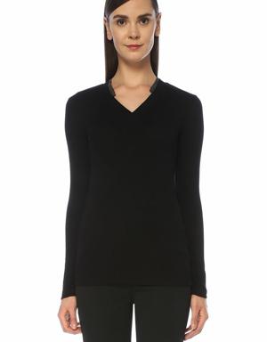 Siyah V Yaka Zincir Şerit Detaylı Sweatshirt