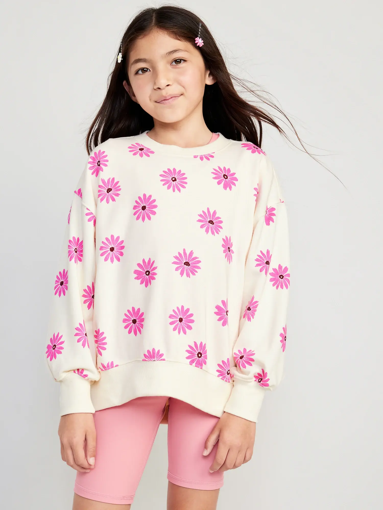 Old Navy Slouchy Crew Neck Graphic Sweatshirt for Girls pink. 1