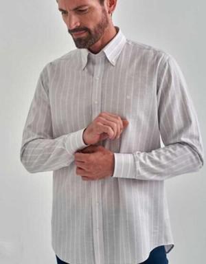 قميص رياضي رجالي مُخطّط بقَصّة عادية طويل الأكمام رمادي