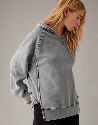 American Eagle Big Hug Oversized Hoodie. 1