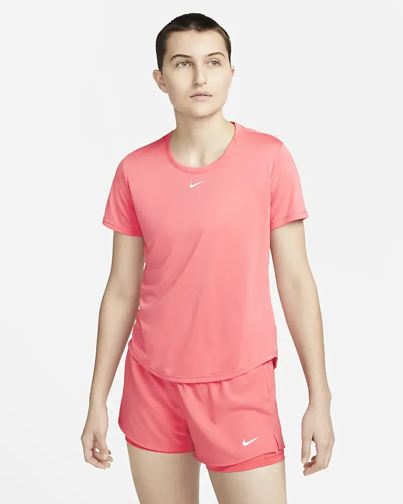 Nike Dri-FIT One. 1