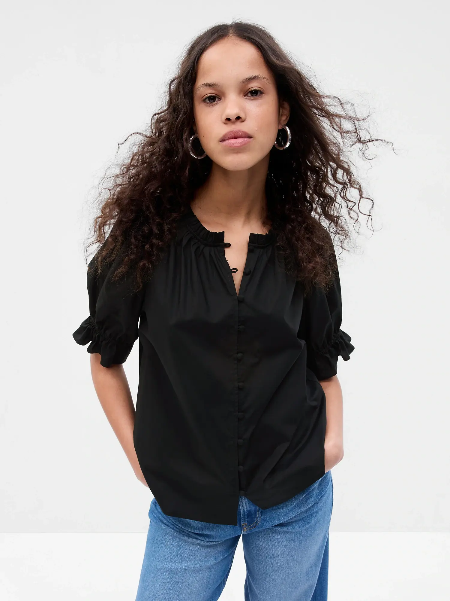 Gap Ruffled Puff Sleeve Shirt black. 1