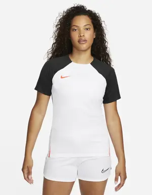 Nike Dri-FIT Strike