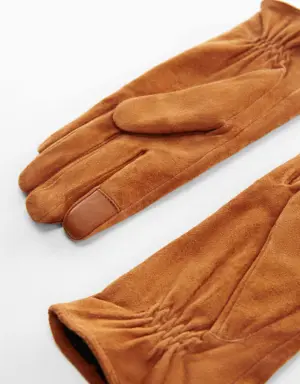 Suede gloves with seam detail