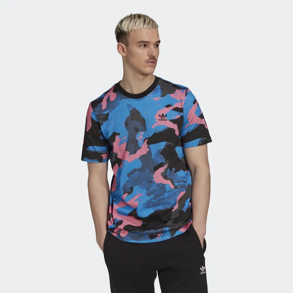 Adidas T-shirt imprimé intégral Camo Series. 2