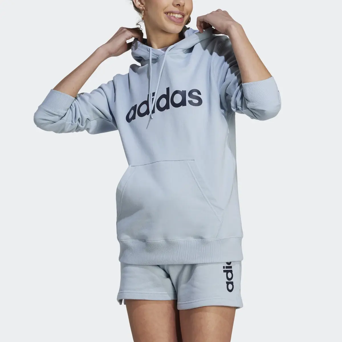 Adidas Hoodie Essentials Linear. 1