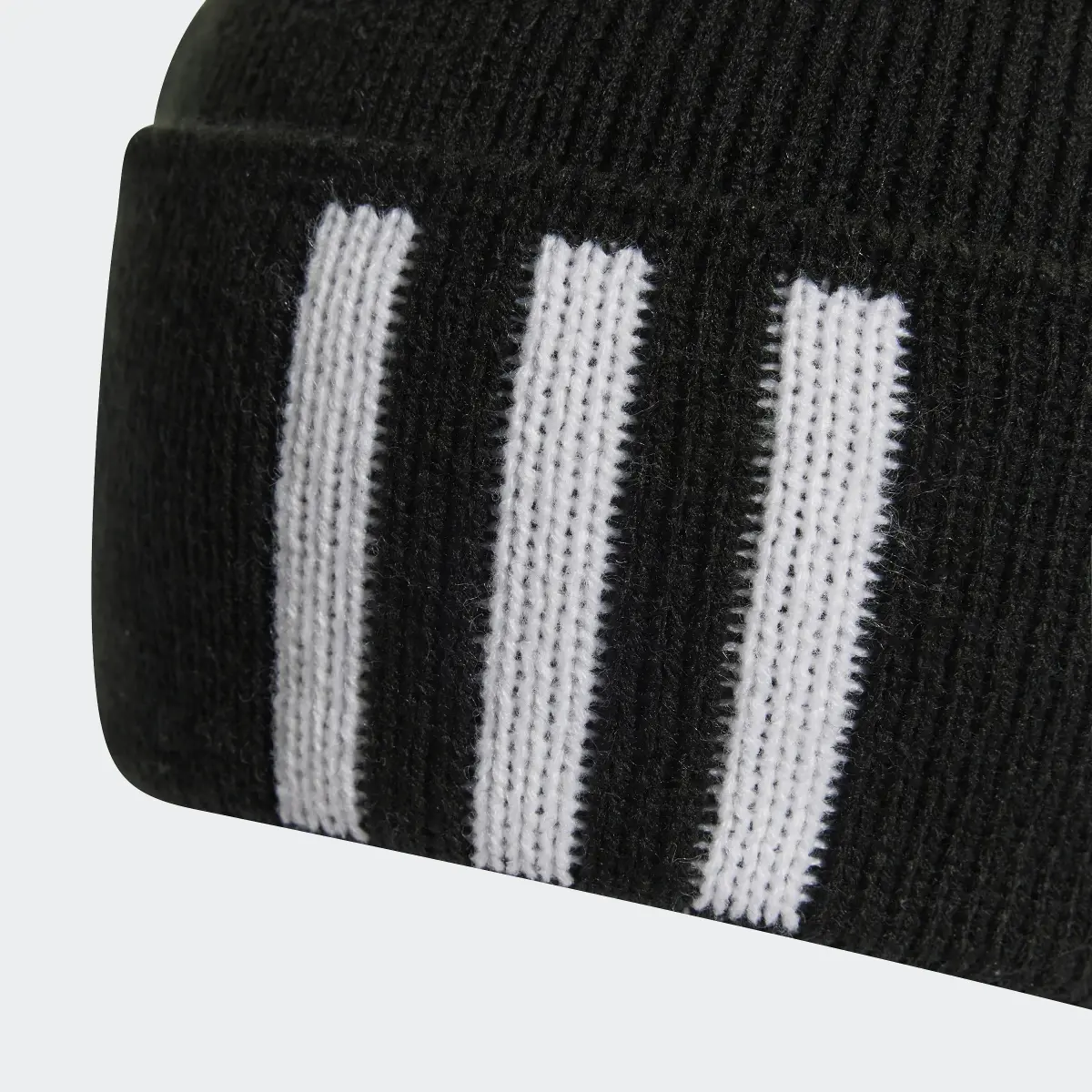 Adidas Bonnet 3-Stripes. 3