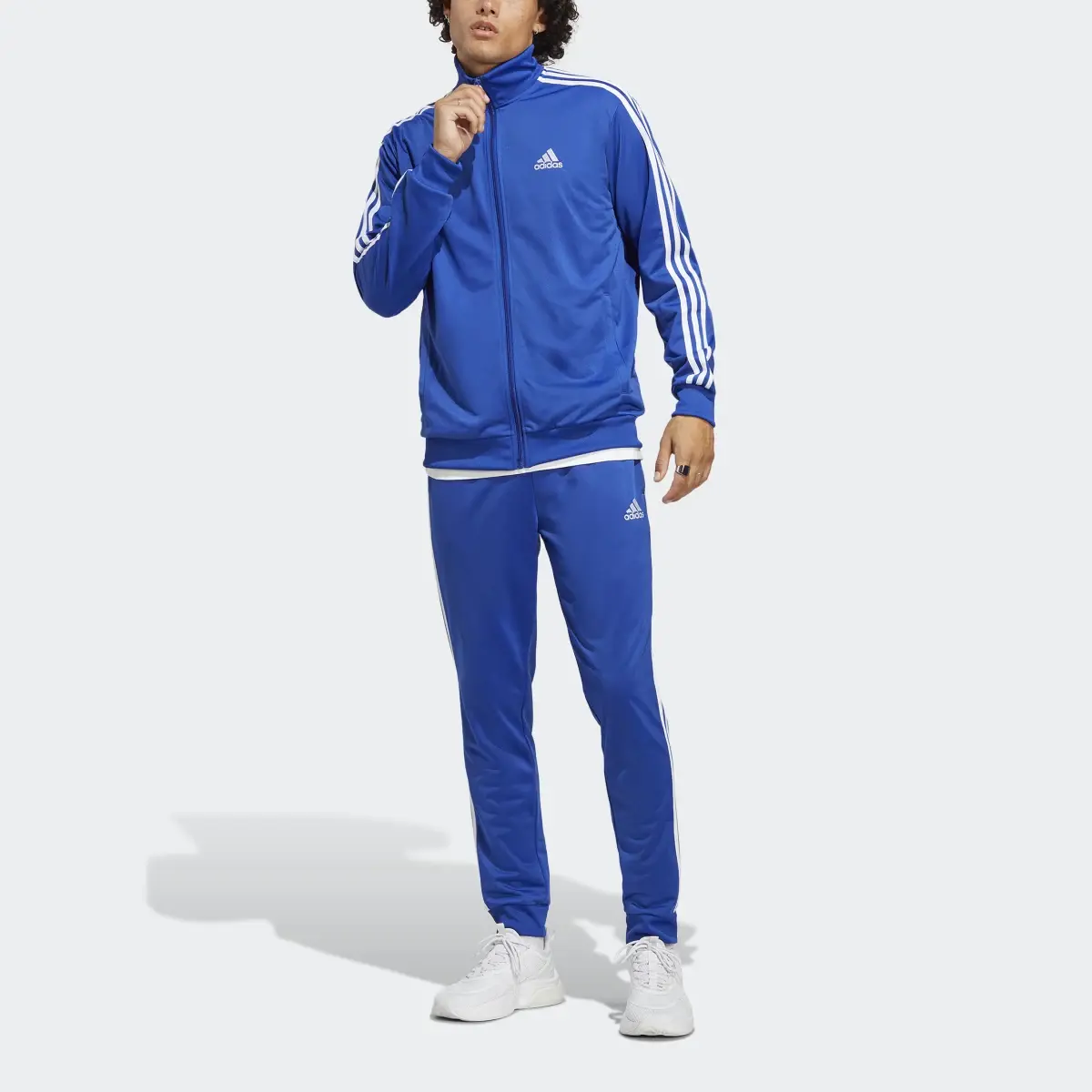 Adidas Basic 3-Streifen Tricot Trainingsanzug. 1