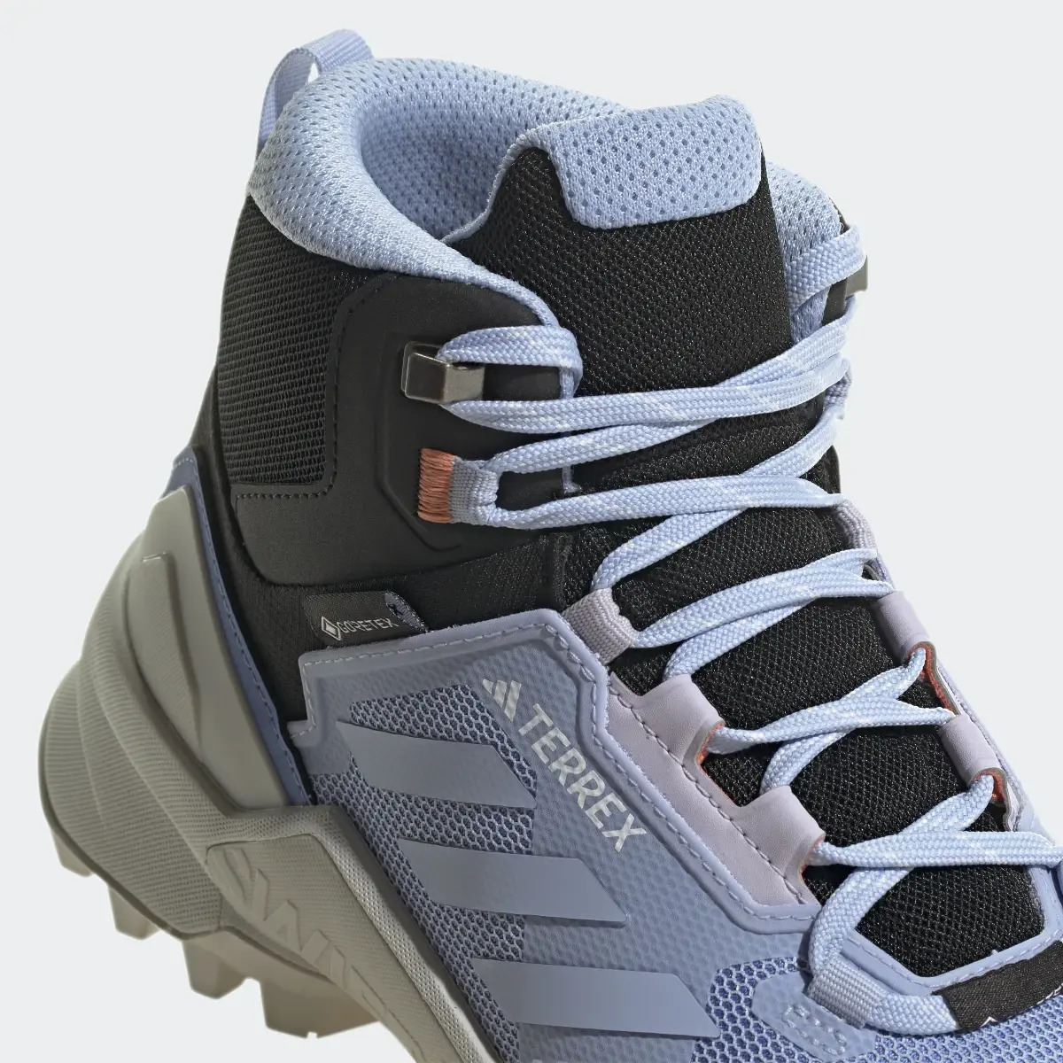 Adidas Zapatilla Terrex Swift R3 Mid GORE-TEX Hiking. 3