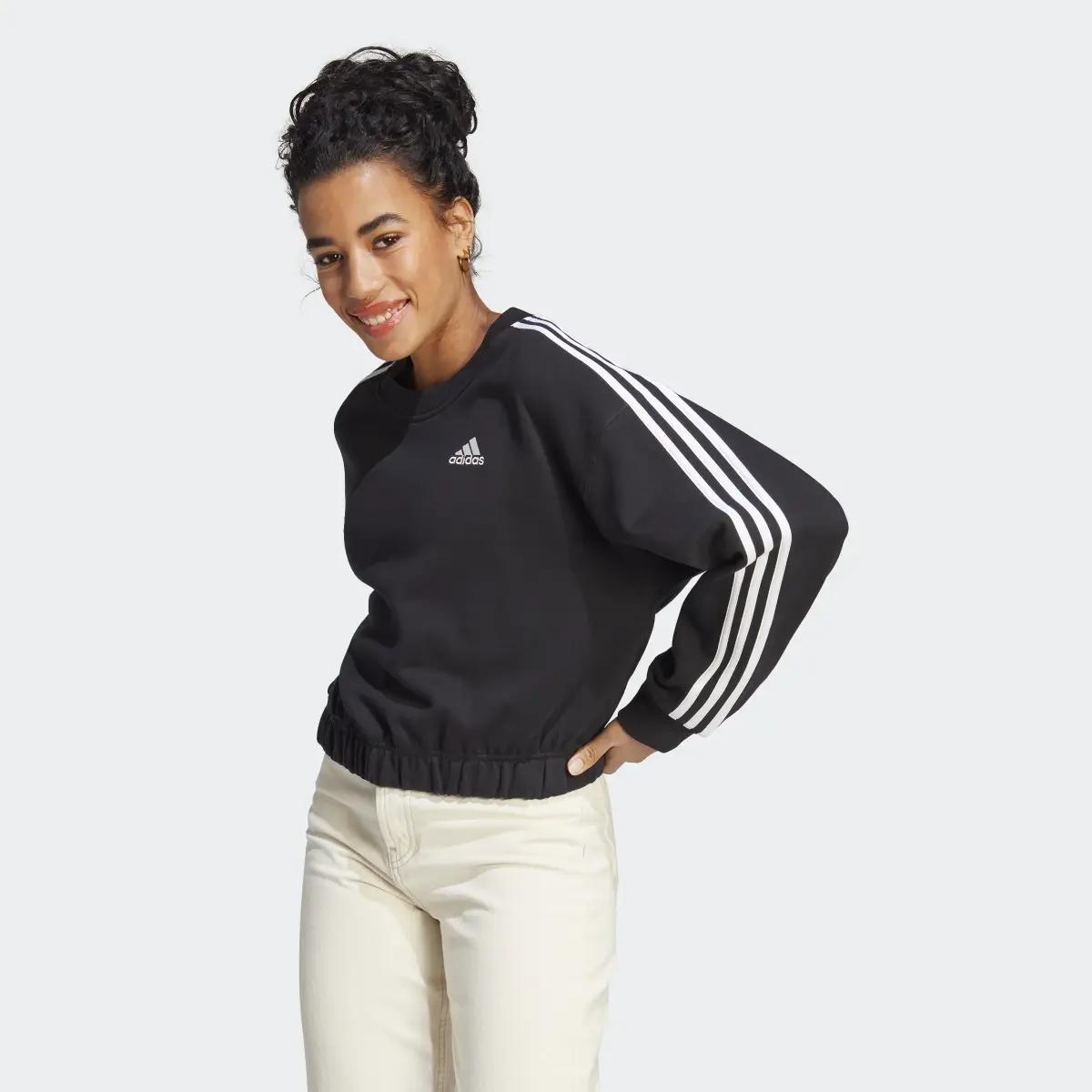 Adidas Felpa Essentials 3-Stripes Crop. 2