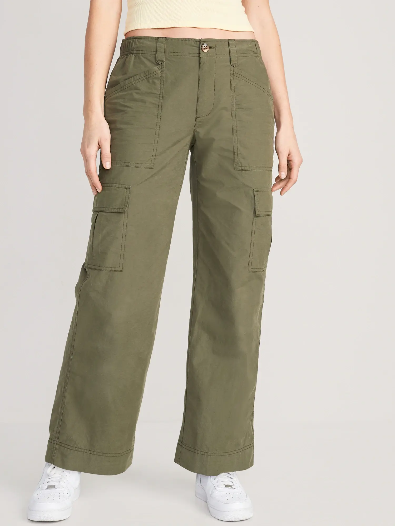 Old Navy Mid-Rise Wide-Leg Cargo Pants for Women green. 1