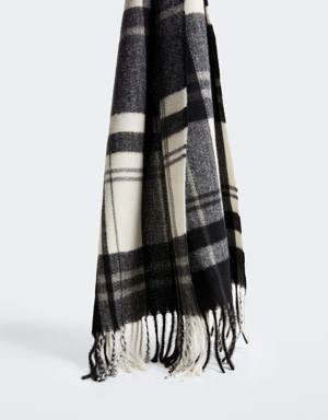 Fringed check scarf