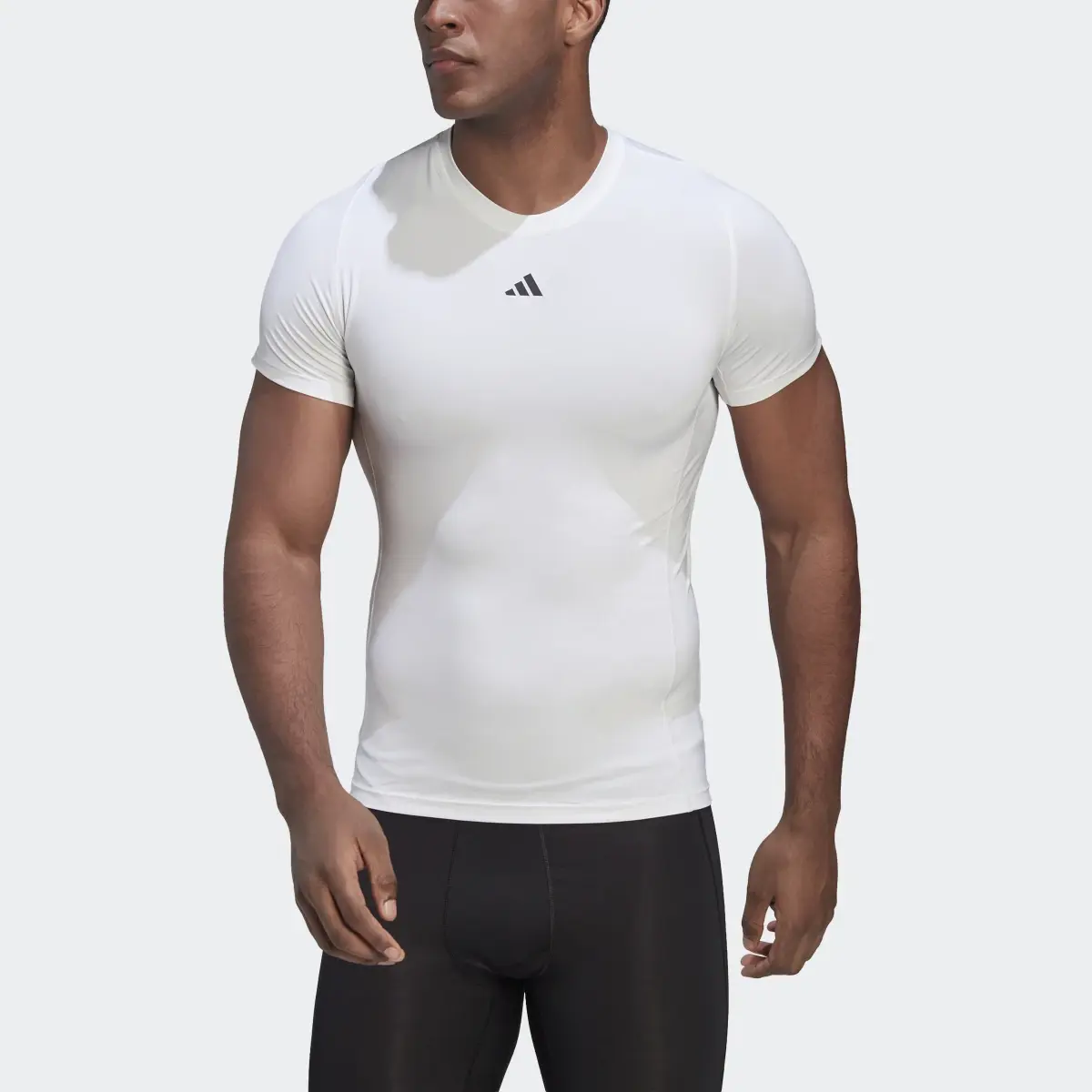 Adidas T-shirt da allenamento Techfit. 1