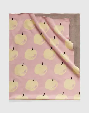 pink cover with apple pattern