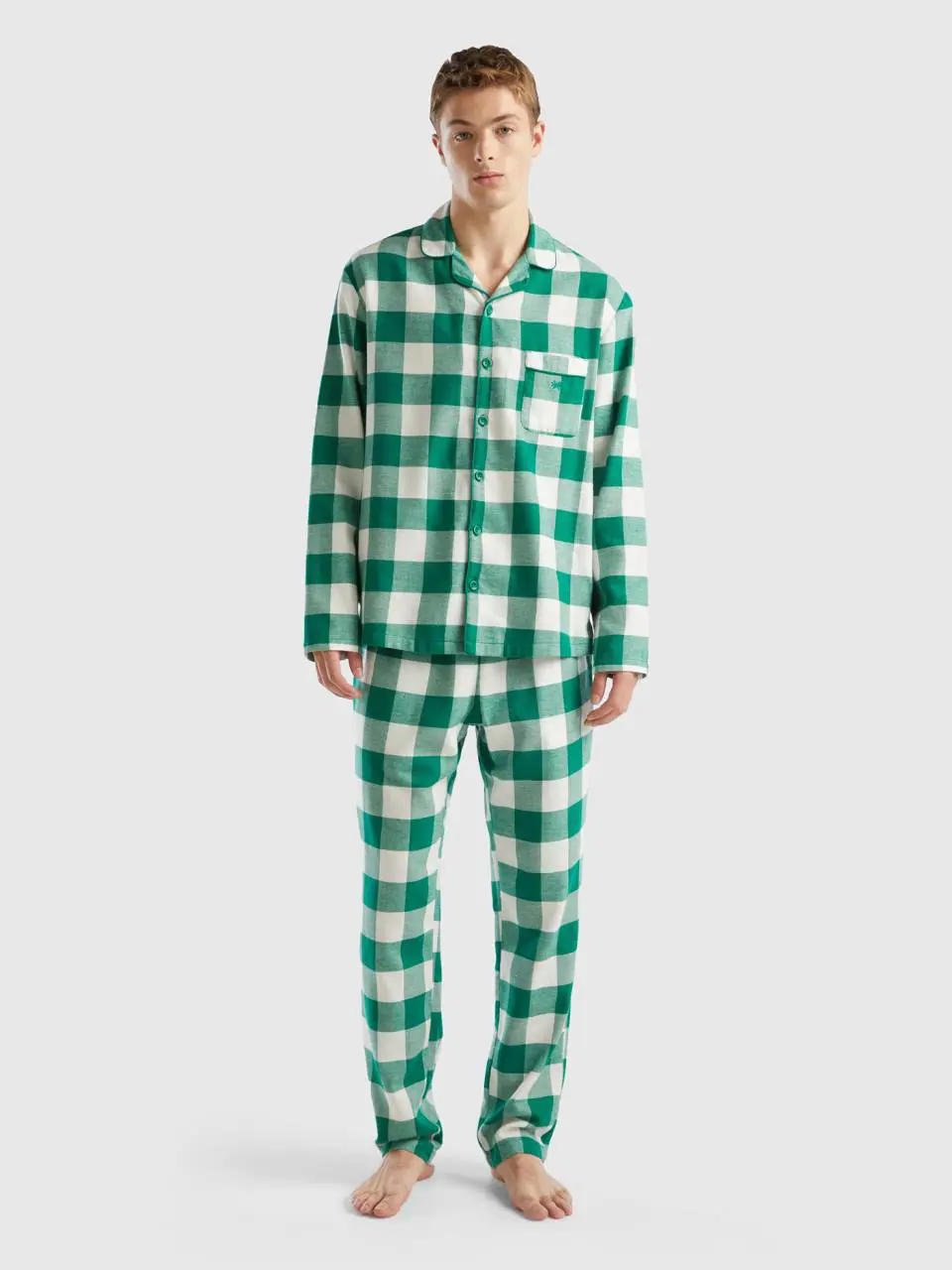 Benetton checked flannel pyjamas. 1