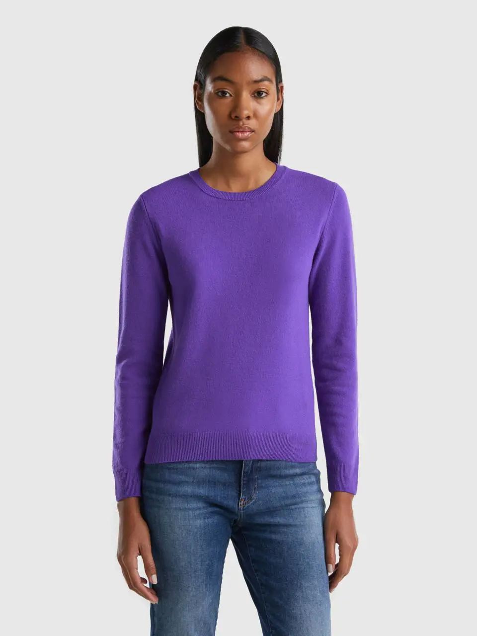 Benetton violet crew neck sweater in pure merino wool. 1