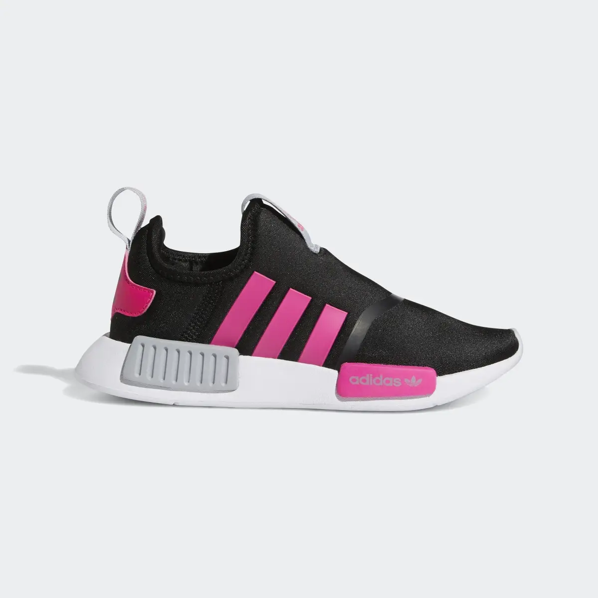 adidas gazelle silver green womens adidas Men's Primeblue NMD R1