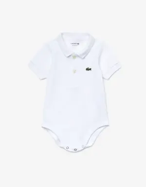 Lacoste Baby-Box-Set mit Strampler aus Bio-Baumwolle in recycelter Box.