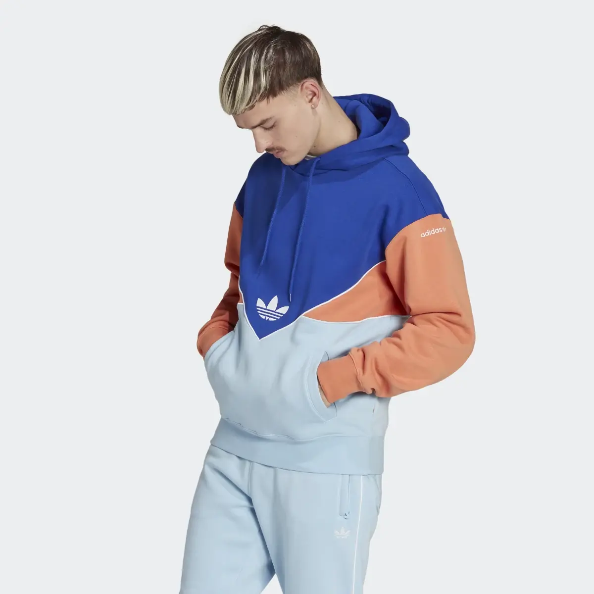 Adidas Adicolor Seasonal Archive Hoodie. 2